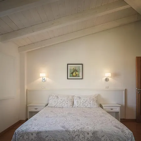 Armony Bono Bed & Breakfast