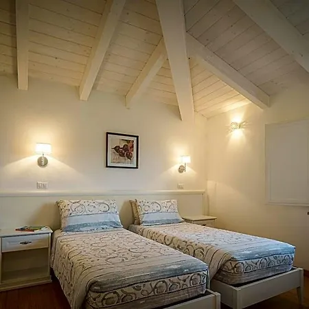 Sanctuary Armony Bed & Breakfast 4*